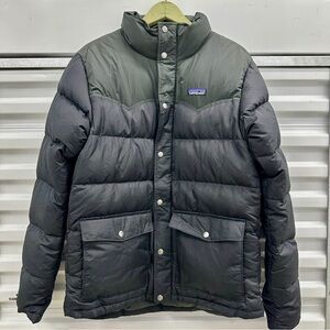 Patagonia Men’s Down Puffer Coat – Size Small – Excellent Condition ❄️🧥
